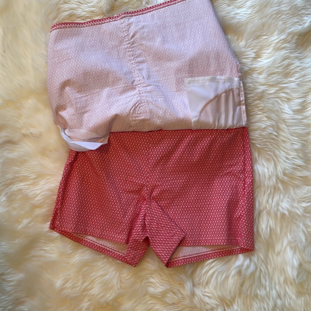 Attyre New York Red & White Pattern Skort - Picture 6 of 7